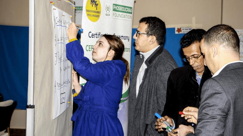 CEREMONIA DE ACREDITACIÓN DE LOS BENEFICIARIOS DE LA FORMACIÓN « Acompañantes CEFE de Portadores de Iniciativas Económicas» en Guelmim