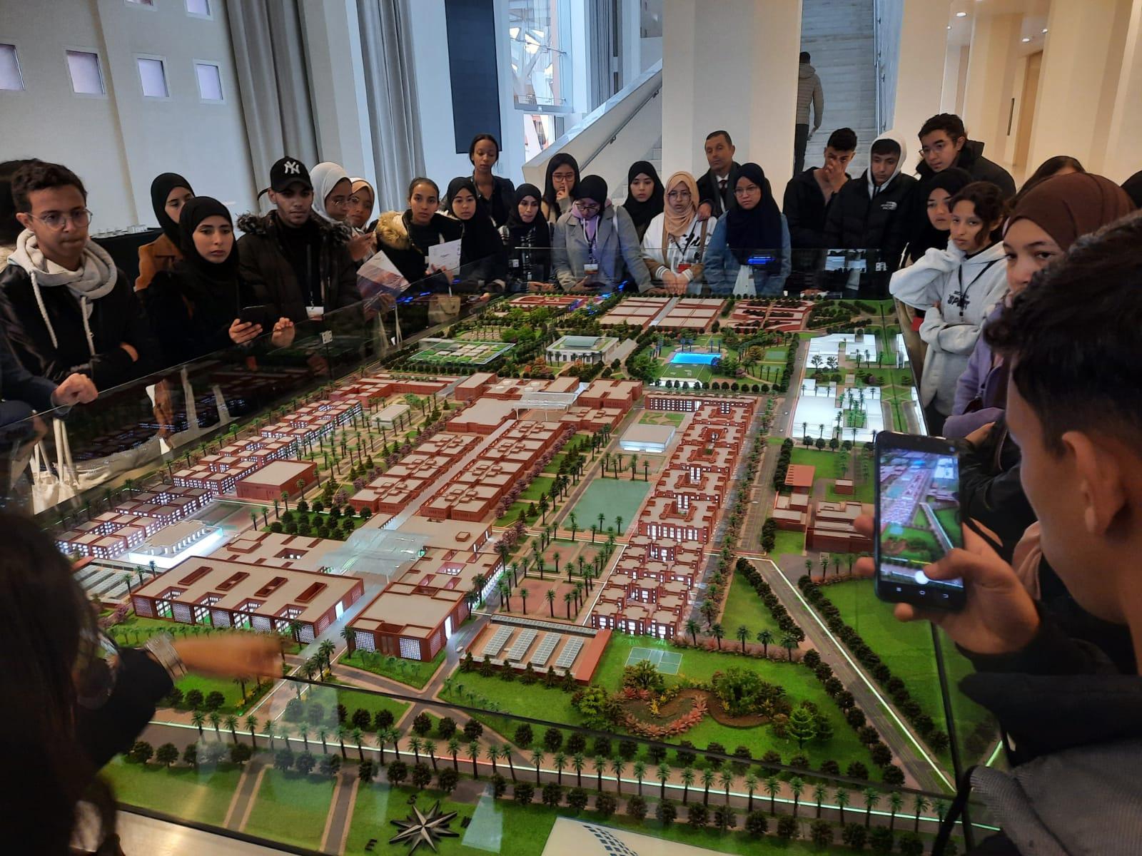 Participation des éléèves des régions du Sud à la Journée Portes Ouvertes organisée par l'UM6P à Ben Guerir.